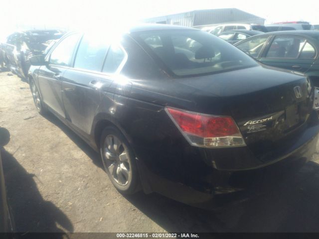 Photo 2 VIN: 1HGCP2F70AA003406 - HONDA ACCORD SDN 