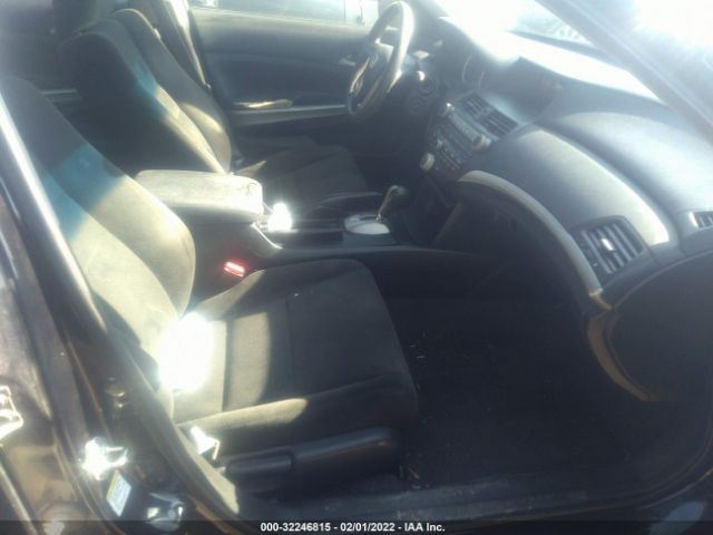 Photo 4 VIN: 1HGCP2F70AA003406 - HONDA ACCORD SDN 