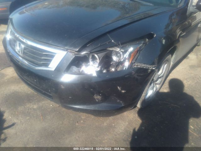 Photo 5 VIN: 1HGCP2F70AA003406 - HONDA ACCORD SDN 