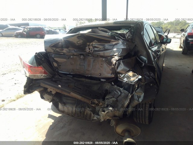 Photo 5 VIN: 1HGCP2F70AA051388 - HONDA ACCORD SDN 