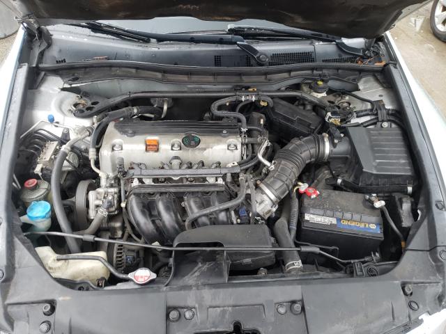 Photo 6 VIN: 1HGCP2F70AA082785 - HONDA ACCORD EX 