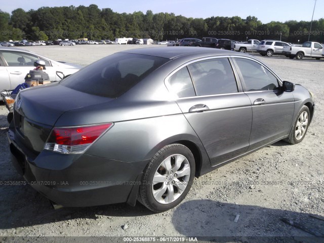 Photo 3 VIN: 1HGCP2F70AA086321 - HONDA ACCORD SDN 