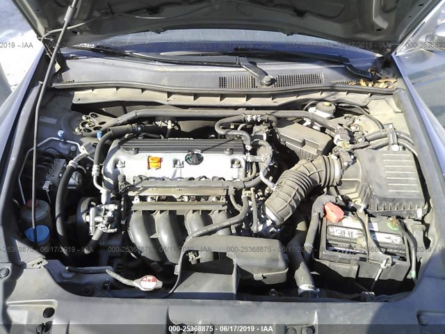 Photo 9 VIN: 1HGCP2F70AA086321 - HONDA ACCORD SDN 