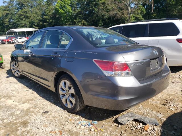 Photo 2 VIN: 1HGCP2F70AA111718 - HONDA ACCORD EX 