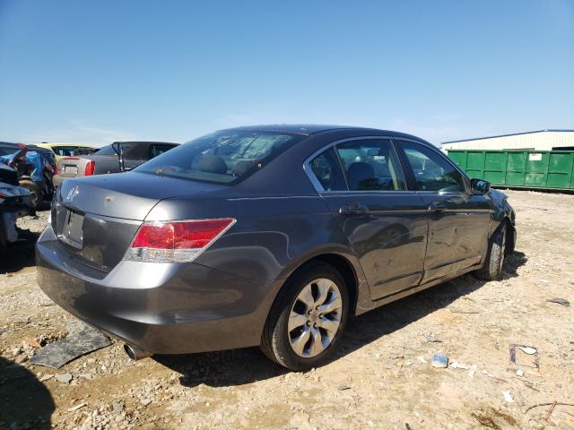 Photo 3 VIN: 1HGCP2F70AA111718 - HONDA ACCORD EX 