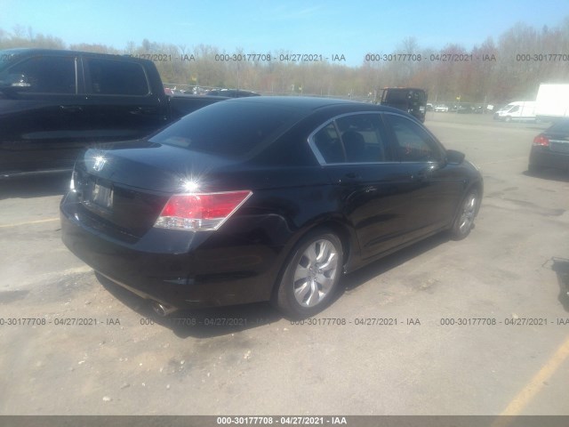 Photo 3 VIN: 1HGCP2F70AA141530 - HONDA ACCORD SDN 