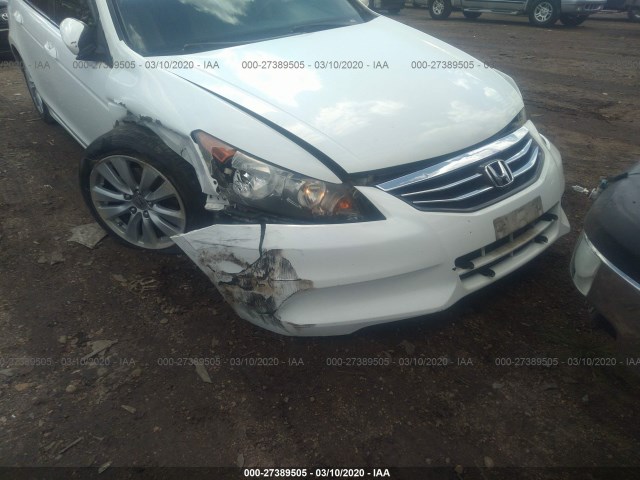 Photo 5 VIN: 1HGCP2F70BA006324 - HONDA ACCORD SDN 