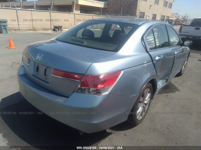 Photo 3 VIN: 1HGCP2F70BA036097 - HONDA ACCORD SDN 