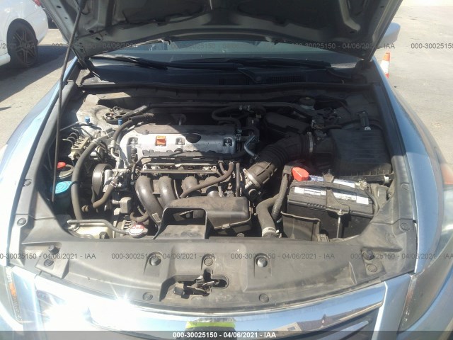 Photo 9 VIN: 1HGCP2F70BA036097 - HONDA ACCORD SDN 