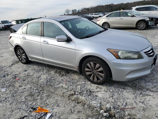 Photo 3 VIN: 1HGCP2F70BA067916 - HONDA ACCORD 