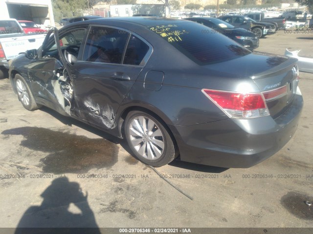 Photo 2 VIN: 1HGCP2F70BA073490 - HONDA ACCORD SDN 