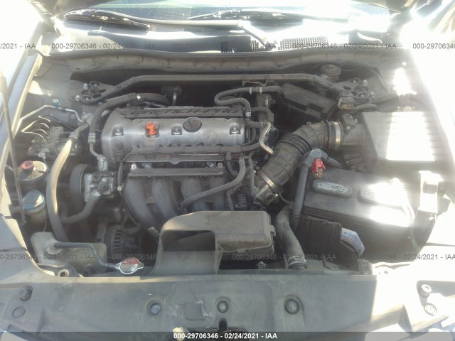 Photo 9 VIN: 1HGCP2F70BA073490 - HONDA ACCORD SDN 