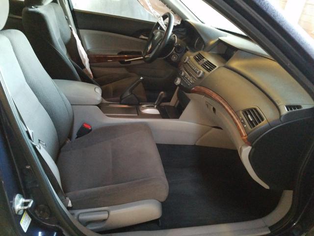 Photo 4 VIN: 1HGCP2F70BA157826 - HONDA ACCORD EX 