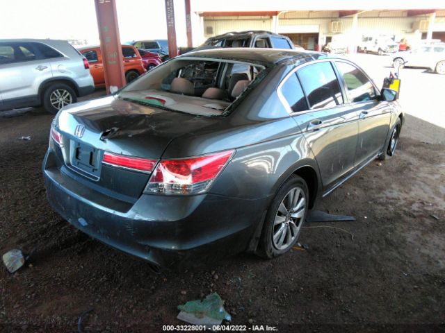 Photo 3 VIN: 1HGCP2F70CA133267 - HONDA ACCORD SDN 