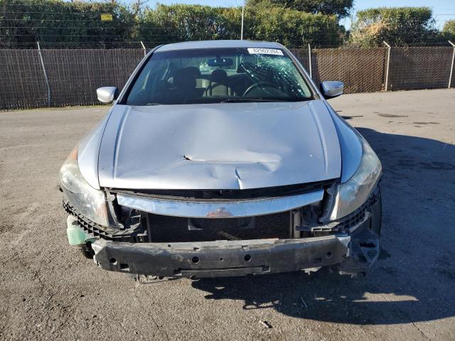 Photo 4 VIN: 1HGCP2F70CA162588 - HONDA ACCORD EX 