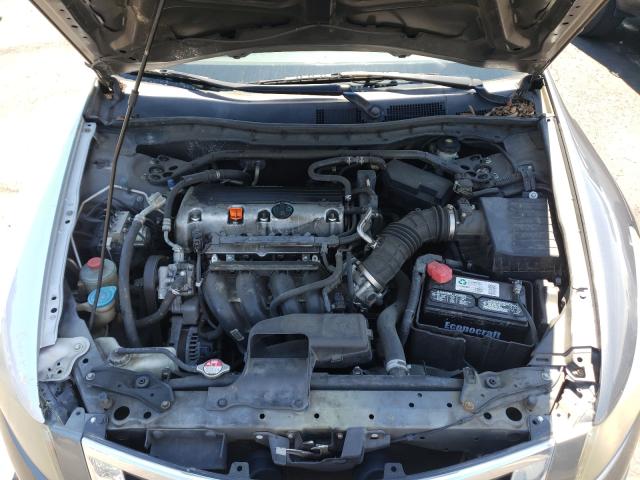 Photo 6 VIN: 1HGCP2F71AA068040 - HONDA ACCORD EX 