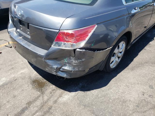 Photo 8 VIN: 1HGCP2F71AA068040 - HONDA ACCORD EX 