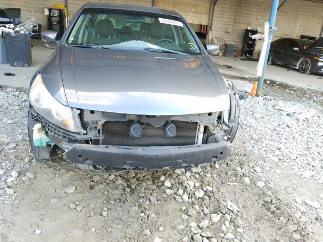 Photo 8 VIN: 1HGCP2F71AA081192 - HONDA ACCORD EX 