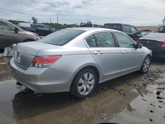 Photo 2 VIN: 1HGCP2F71AA082777 - HONDA ACCORD 