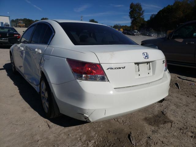 Photo 2 VIN: 1HGCP2F71AA106043 - HONDA ACCORD EX 