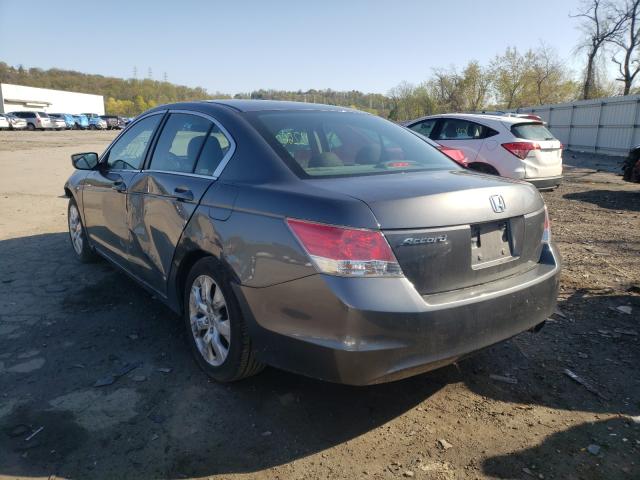 Photo 2 VIN: 1HGCP2F71AA130486 - HONDA ACCORD EX 