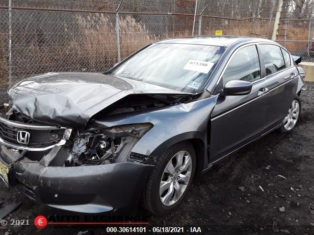 Photo 2 VIN: 1HGCP2F71AA163682 - HONDA ACCORD SDN 