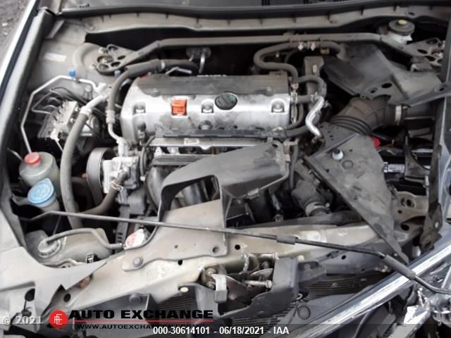 Photo 8 VIN: 1HGCP2F71AA163682 - HONDA ACCORD SDN 