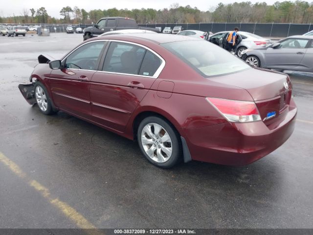 Photo 2 VIN: 1HGCP2F71AA174276 - HONDA ACCORD 