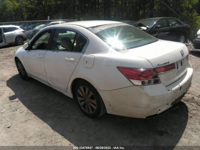 Photo 2 VIN: 1HGCP2F71BA034844 - HONDA ACCORD SDN 