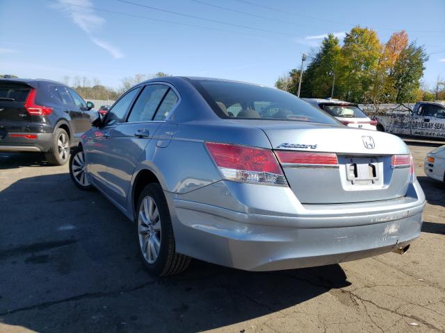 Photo 2 VIN: 1HGCP2F71BA036089 - HONDA ACCORD EX 