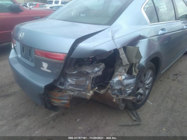 Photo 5 VIN: 1HGCP2F71BA052213 - HONDA ACCORD SDN 