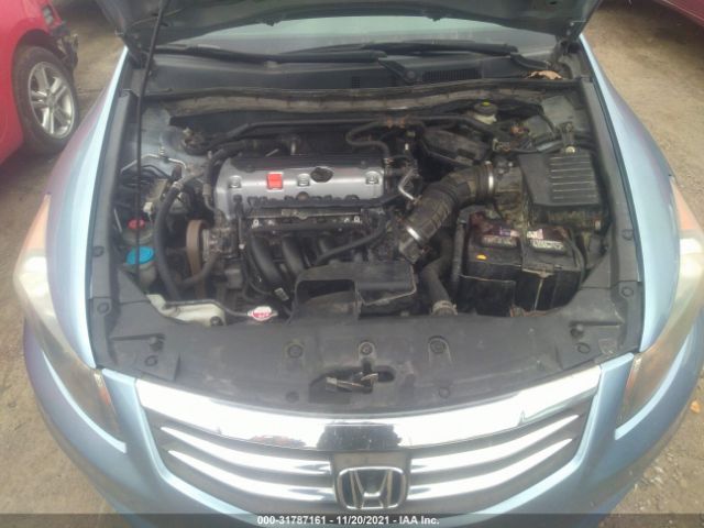 Photo 9 VIN: 1HGCP2F71BA052213 - HONDA ACCORD SDN 