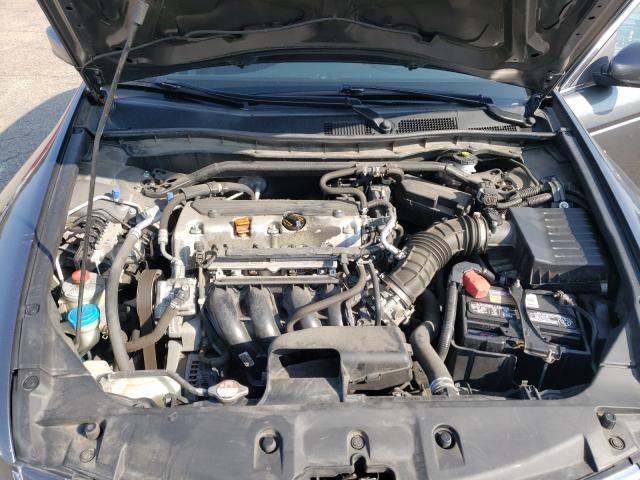 Photo 6 VIN: 1HGCP2F71BA081680 - HONDA ACCORD 