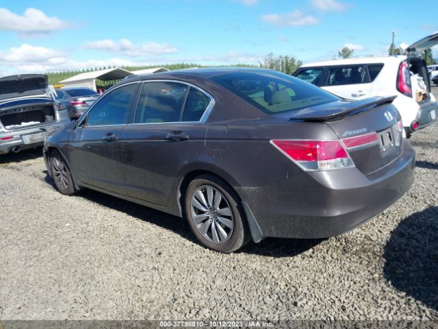 Photo 2 VIN: 1HGCP2F71BA089228 - HONDA ACCORD 