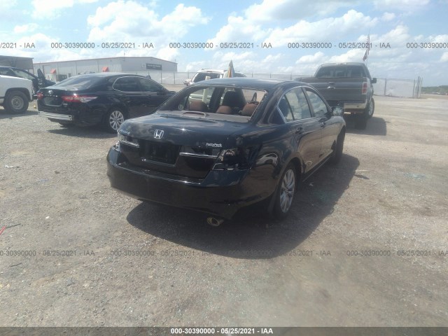 Photo 3 VIN: 1HGCP2F71BA110739 - HONDA ACCORD SDN 