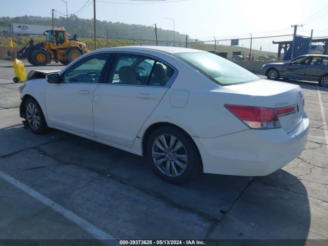 Photo 2 VIN: 1HGCP2F71CA112802 - HONDA ACCORD 