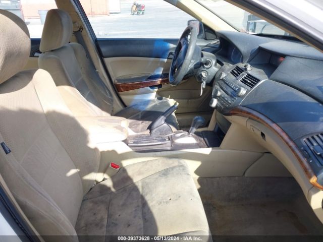 Photo 4 VIN: 1HGCP2F71CA112802 - HONDA ACCORD 