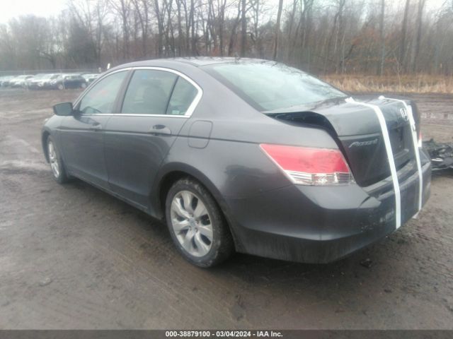 Photo 2 VIN: 1HGCP2F72AA106326 - HONDA ACCORD 