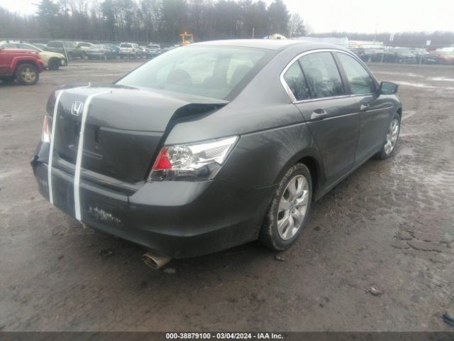 Photo 3 VIN: 1HGCP2F72AA106326 - HONDA ACCORD 