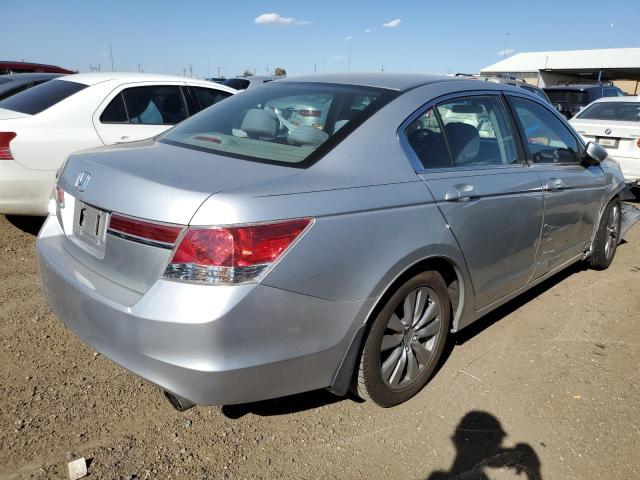 Photo 3 VIN: 1HGCP2F72CA067921 - HONDA ACCORD EX 