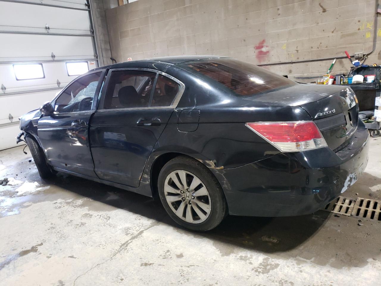 Photo 1 VIN: 1HGCP2F72CA180249 - HONDA ACCORD 