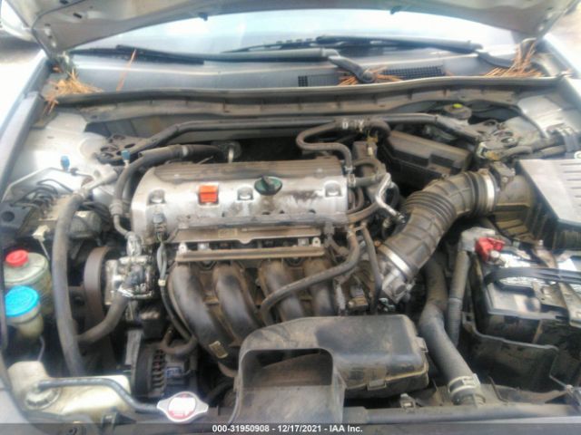 Photo 9 VIN: 1HGCP2F73AA001200 - HONDA ACCORD SDN 