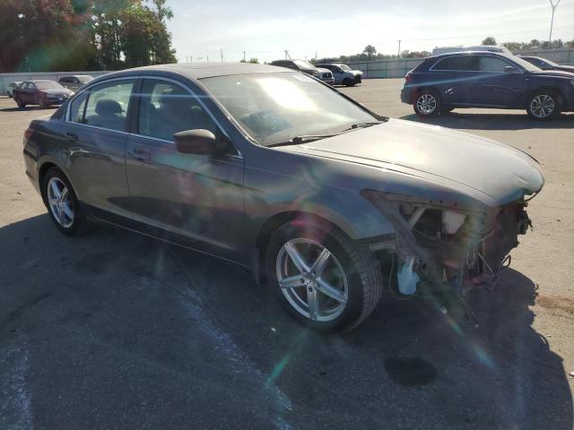 Photo 3 VIN: 1HGCP2F73AA068069 - HONDA ACCORD 