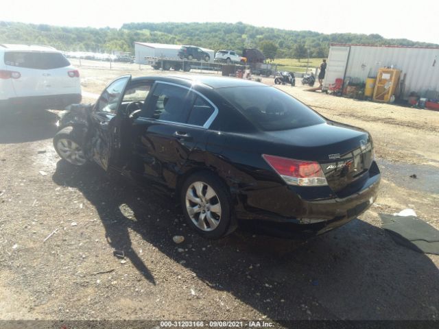 Photo 2 VIN: 1HGCP2F73AA099984 - HONDA ACCORD 