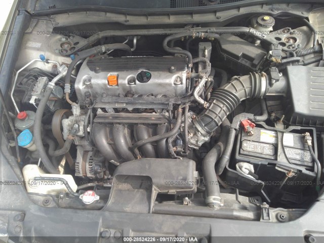 Photo 9 VIN: 1HGCP2F73AA126097 - HONDA ACCORD SDN 