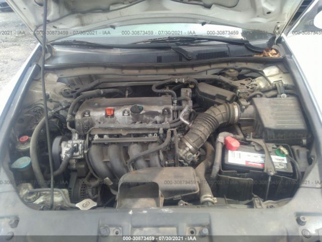 Photo 9 VIN: 1HGCP2F73AA155759 - HONDA ACCORD SDN 