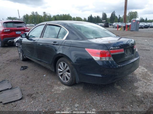 Photo 2 VIN: 1HGCP2F73CA039433 - HONDA ACCORD 