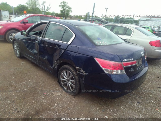 Photo 2 VIN: 1HGCP2F73CA040078 - HONDA ACCORD SDN 