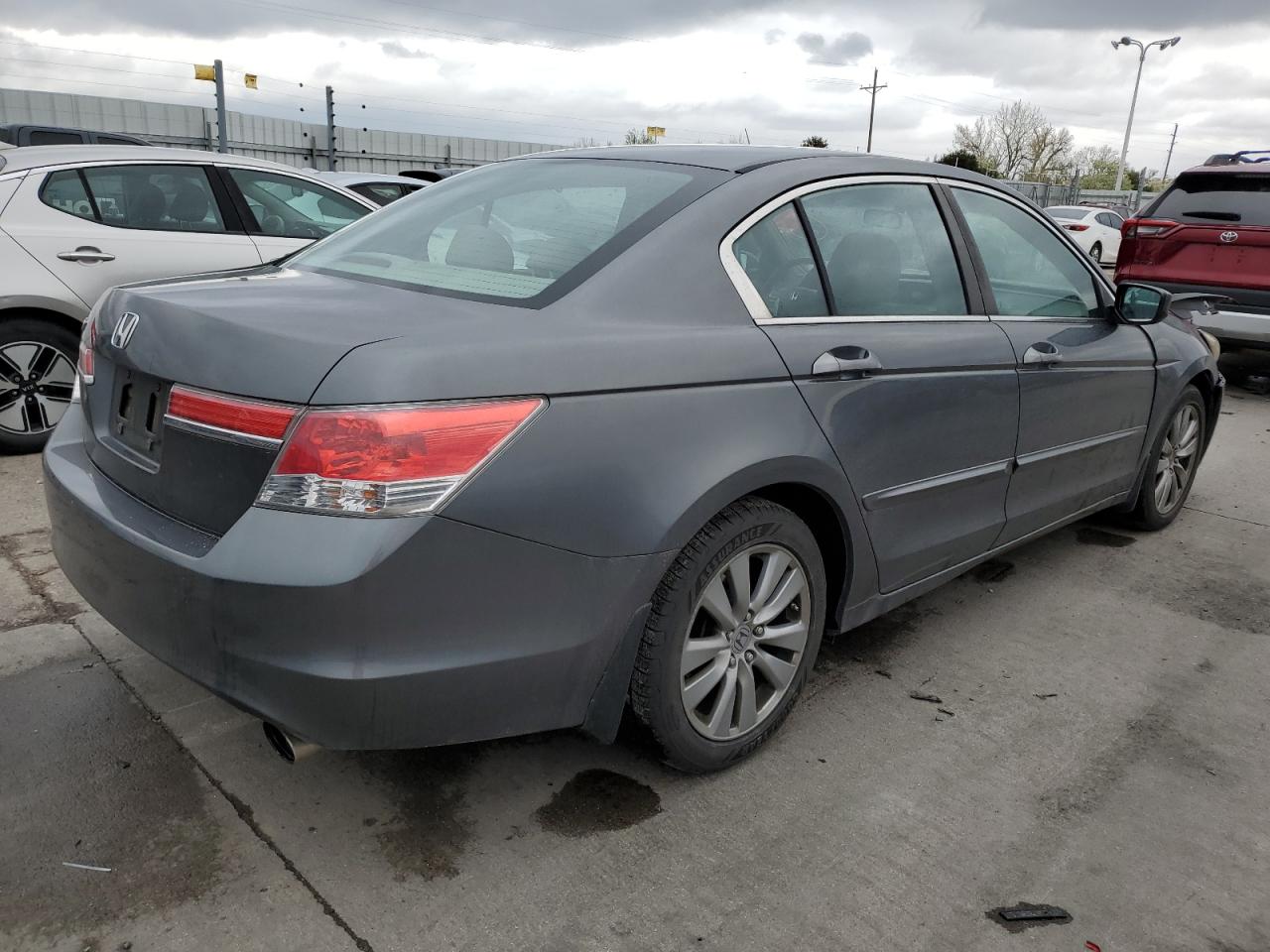 Photo 2 VIN: 1HGCP2F73CA138236 - HONDA ACCORD 