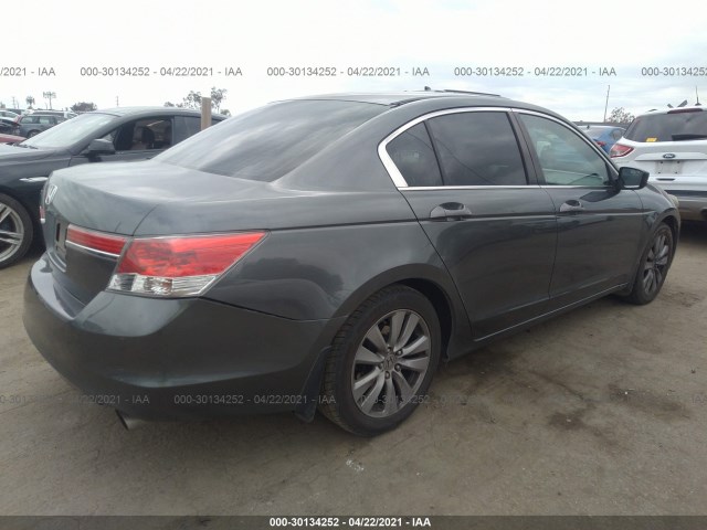 Photo 3 VIN: 1HGCP2F73CA168739 - HONDA ACCORD SDN 